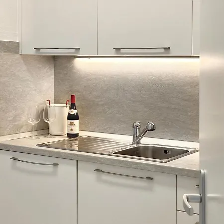 Bilocale Con Terrazzi Via Antonio Riva 3 By Lr Apartment *