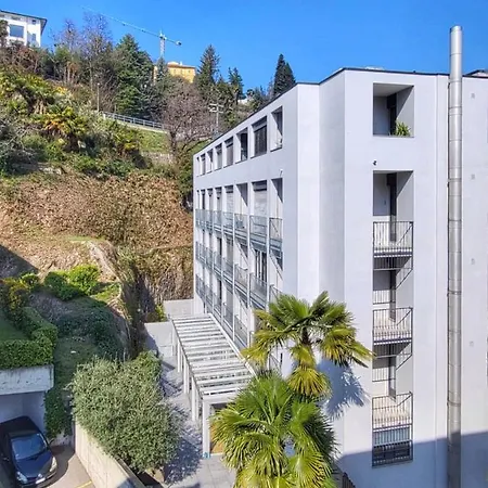 Апартаменти Bilocale Con Terrazzi Via Antonio Riva 3a By Lr