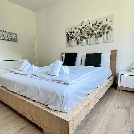 Апартаменти Bilocale Con Terrazzi Via Antonio Riva 3a By Lr *