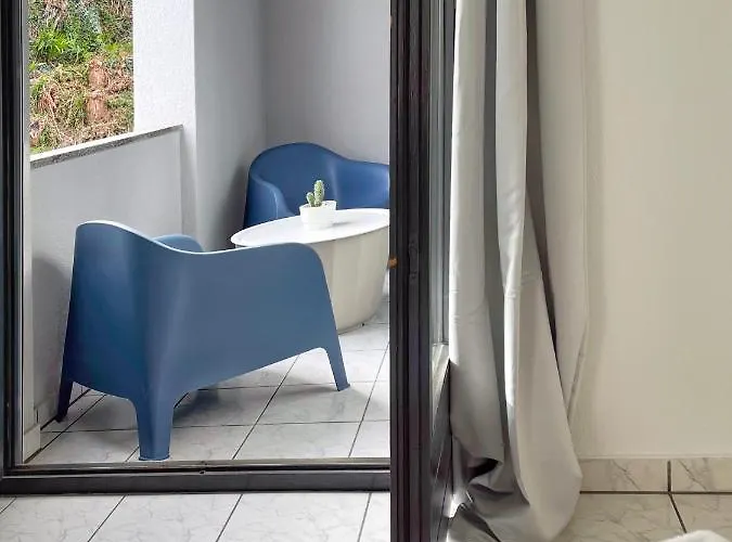 Bilocale Con Terrazzi Via Antonio Riva 3 By Lr Apartment