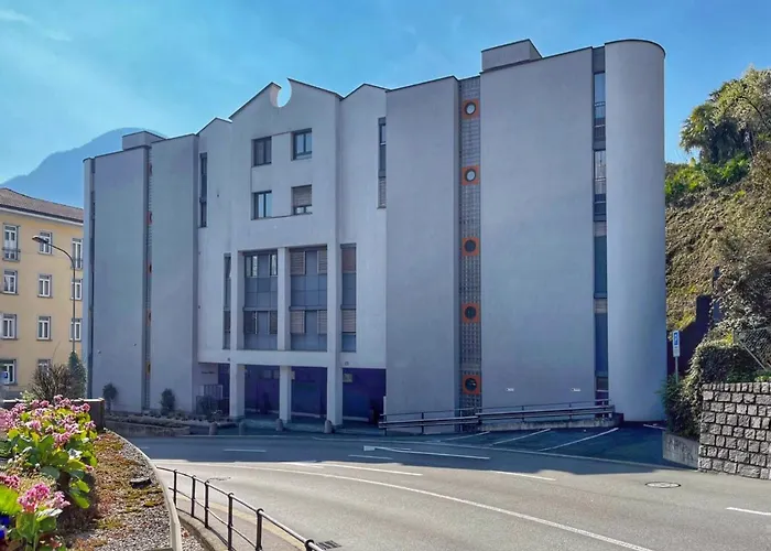 Apartment Bilocale Con Terrazzi Via Antonio Riva 3 By Lr